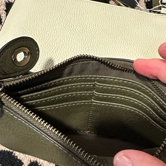 Joy Susan Cream and Olive Clutch Set - Picture 7 of 9